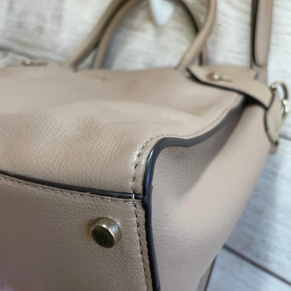 KATE SPADE NEW YORK CLASSIC‎ MEDIUM SATCHEL/CROSSBODY IN TAUPE PEBBLED LEATHER